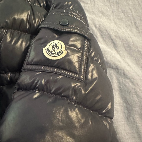 MONCLER Toddler Girl Down Coat 🔥 - Picture 3 of 7